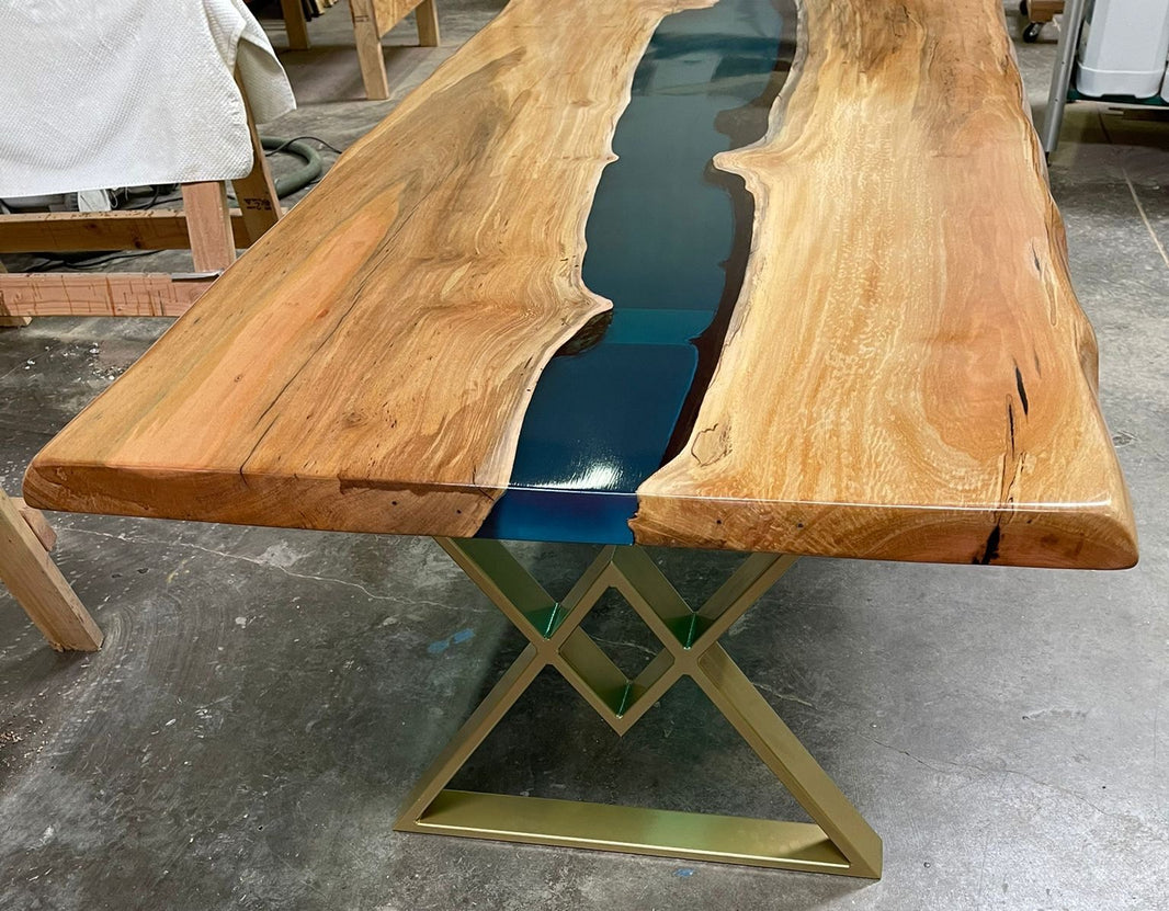 How Long Does Epoxy Table Last?
