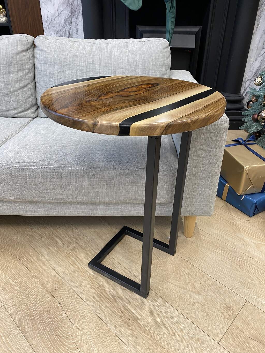 Shadow Flow Side Table