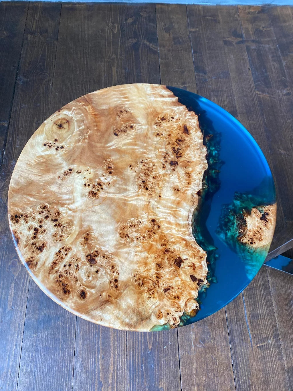 Azure Poplar Round Set