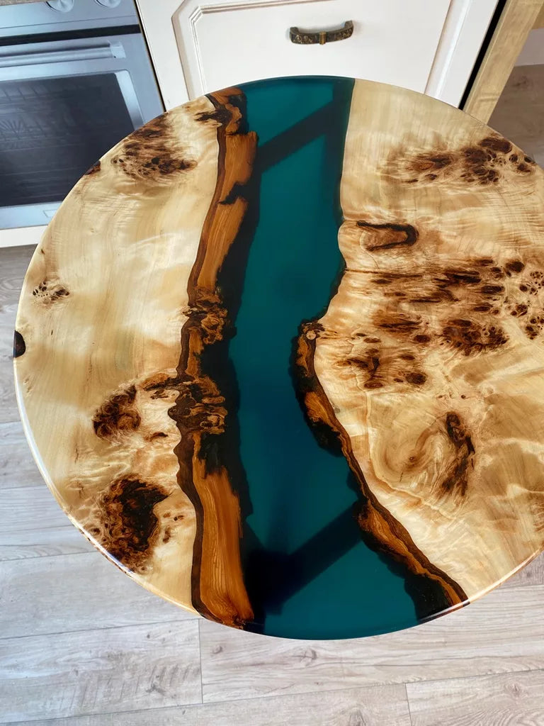 Emerald Stream Poplar Round Bar