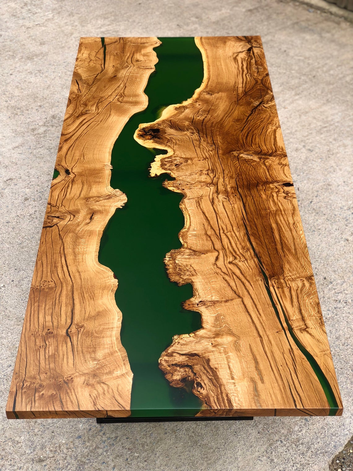 Oak Table with Green Epoxy – 38″ (width) 2 feets