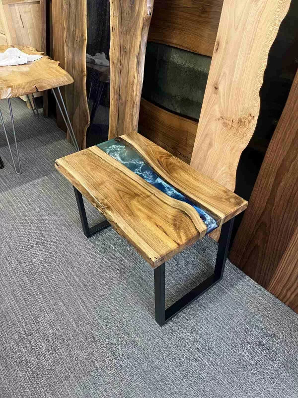 Serene Wave Side Table | Maxiwoods Serene Wave Side Table | Maxiwoods