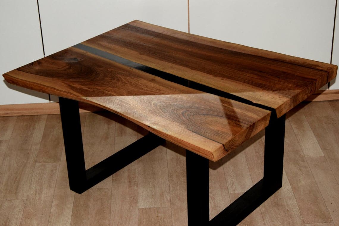 Oak Coffee Table: Black Epoxy Resin, Polyurethane Varnish