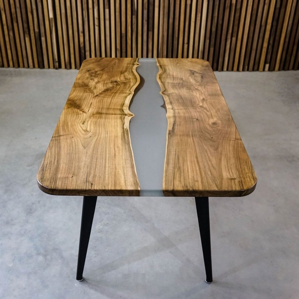 Walnut Epoxy Polyurethane Varnish Table Maxiwoods