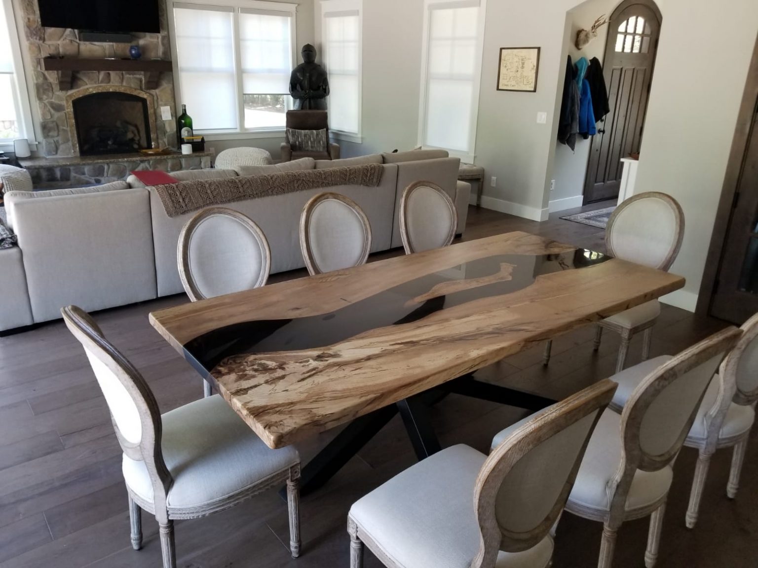 A Complete Guide on How to Clean a Wood Table